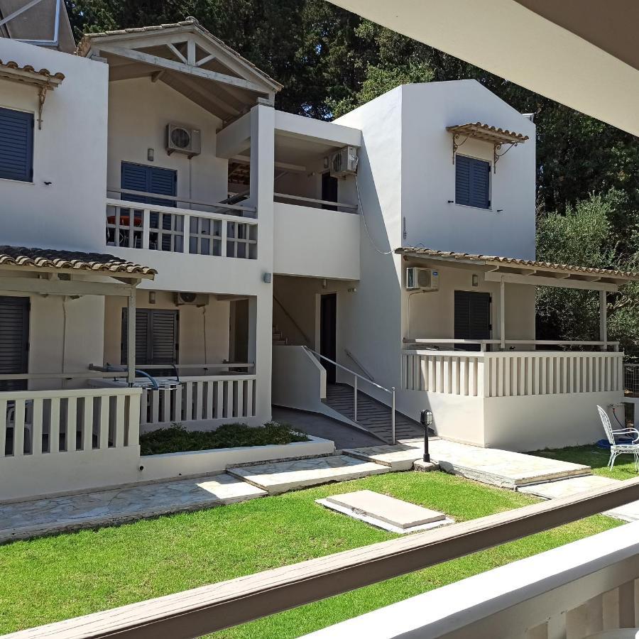 Trianon Studios Tsilivi  Luaran gambar