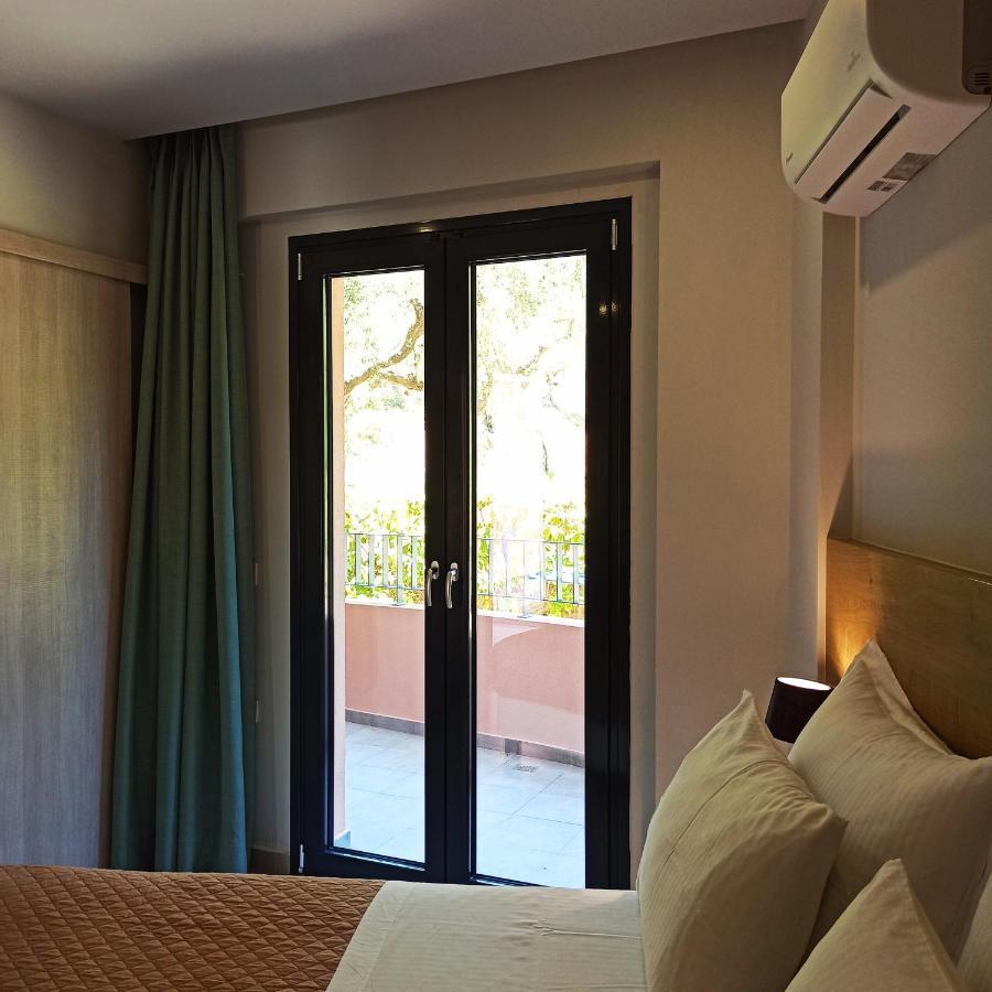 Trianon Studios Tsilivi  Luaran gambar
